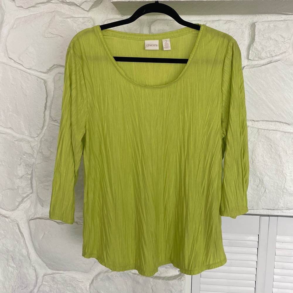 Chico’s lime green curved hem scoop collar 3/4 sleeves top